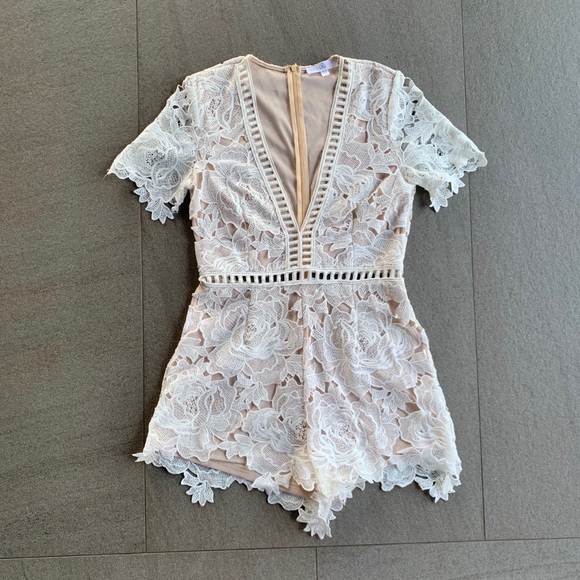 Missguided Lace Romper - Picture 3 of 7